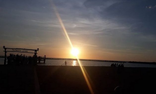 top 10+ gambar pantai akkarena makassar, harga tiket masuk, lokasi alamat, misteri mitos + rute jalan menuju wisata