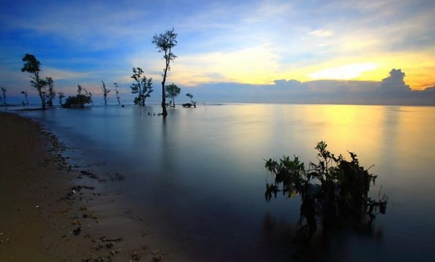 top 10+ gambar pantai lamaru balikpapan, lokasi alamat, penginapan hotel villa, fasilitas di sekitar + jalan menuju ke sana