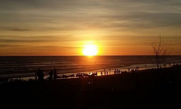 top 10+ gambar pantai larangan tegal, rute menuju wisata, lokasi alamat + keindahan di sekitar