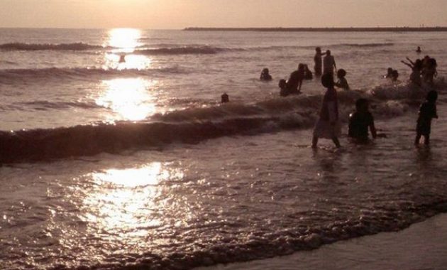 top 10+ gambar pantai larangan tegal, rute menuju wisata, lokasi alamat + keindahan di sekitar
