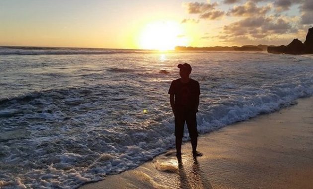 top 10+ gambar pantai larangan tegal, rute menuju wisata, lokasi alamat + keindahan di sekitar