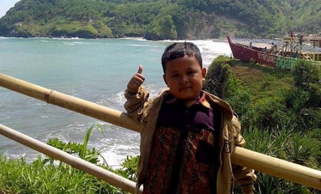 top 10+ gambar pantai pasir kebumen, lokasi alamat, villa di sekitar + jalur menuju wisata