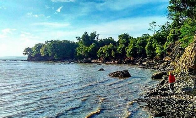 Top 10+ Gambar Pantai Rongkang Madura, Rute Menuju Wisata, Lokasi Alamat + Keindahan di Sekitar