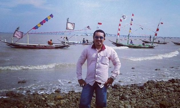 top 10+ gambar pantai rongkang madura, rute menuju wisata, lokasi alamat + keindahan di sekitar