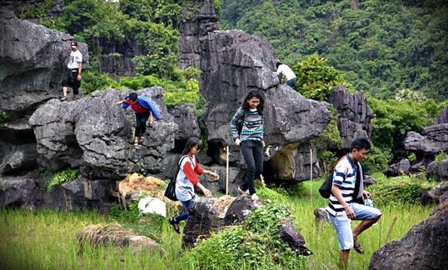 top 10+ gambar pegunungan karst makassar, pengertian manfaat + akses jalan menuju lokasi