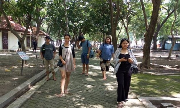 top 10+ gambar pulau kayangan makassar, harga tiket masuk, lokasi alamat, penginapan hotel + keindahan keunikan di setikar wisata