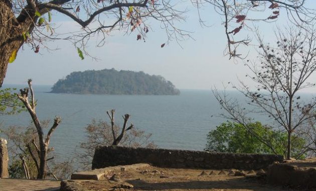 top 10+ gambar pulau mandalika jepara, lokasi alamat, jam buka tutup, keindahan wisata + misteri mitos