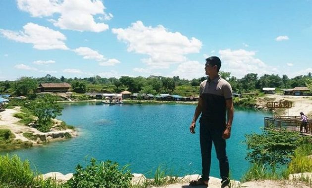 top 10+ gambar telaga biru cianjur, lokasi alamat, misteri mitos, hotel di sekitar + jalan menuju wisata