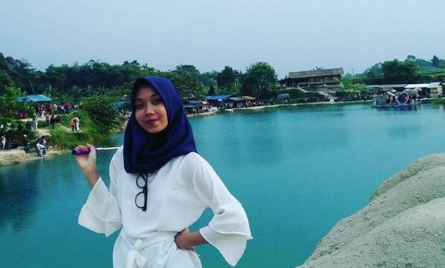 top 10+ gambar telaga biru cianjur, lokasi alamat, misteri mitos, hotel di sekitar + jalan menuju wisata