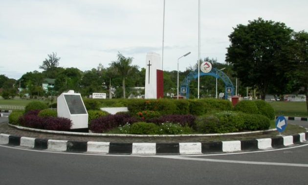 top 10+ gambar tugu australia balikpapan, lokasi alamat, jam buka tutup + tempat pertama kali di kuasai jepang?