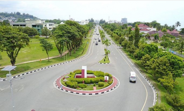 top 10+ gambar tugu australia balikpapan, lokasi alamat, jam buka tutup + tempat pertama kali di kuasai jepang?
