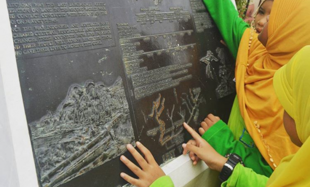 top 10+ gambar tugu australia balikpapan, lokasi alamat, jam buka tutup + tempat pertama kali di kuasai jepang?