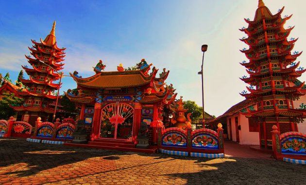 Top 10+ Gambar Vihara Avalokitesvara Madura, Rute Menuju Wisata, Lokasi Alamat, Jam Buka + Nomer Telepon