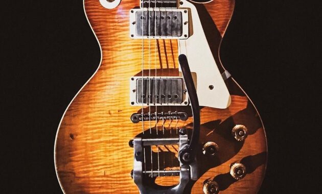 top 10+ gitar termahal di dunia, ada cerita menarik!