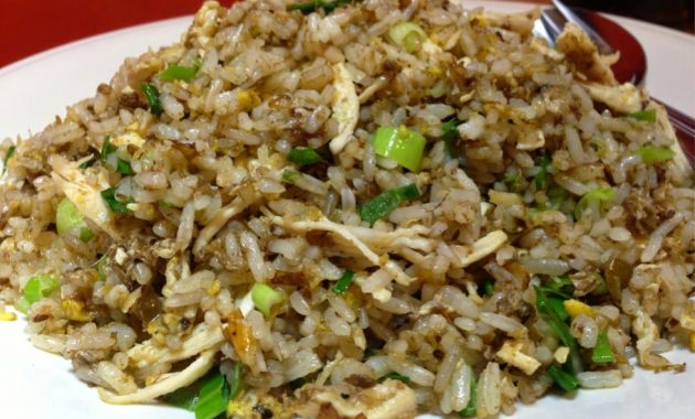 top 10+ kedai nasi goreng enak di bandung, murah meriah mulai 13 ribuan saja!