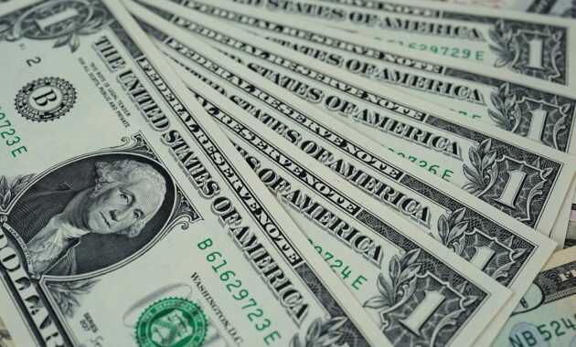 top 10+ mata uang termahal, manakah yang memiliki kurs paling tinggi?