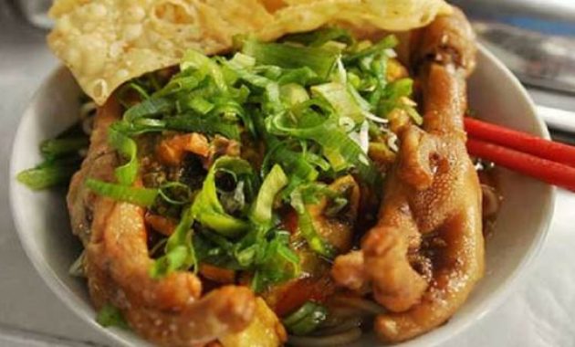 Top 10+ Mie Ayam Enak di Surabaya yang Bisa Bikin Lupa Daratan