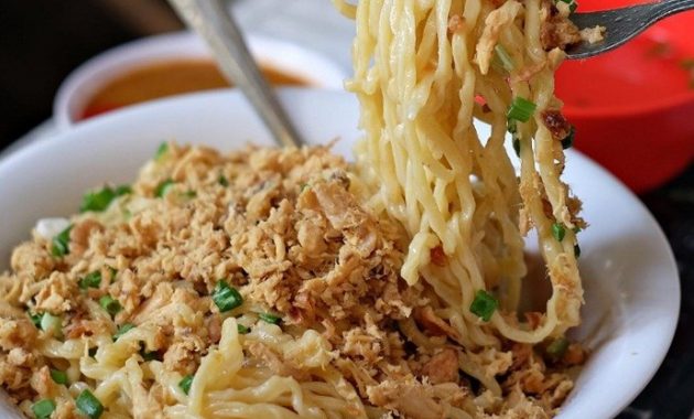 top 10+ mie ayam enak di surabaya yang bisa bikin lupa daratan