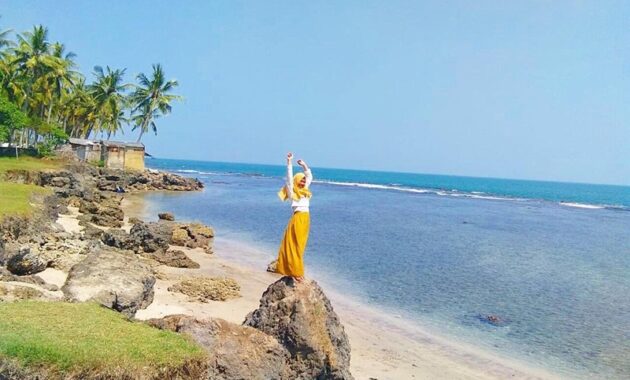 Top 10+ Pantai Paling Bagus di Banten, Adakah Yang Masih Sepi Belum Terjamah dan Bisa Snorkeling?