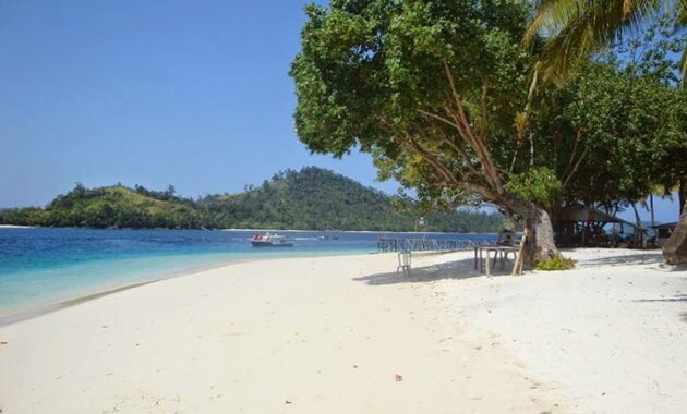 top 10+ pantai paling bagus di banten, adakah yang masih sepi belum terjamah dan bisa snorkeling?