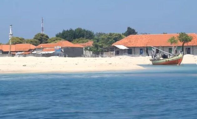 top 10+ pulau eksotis di jawa timur ini jangan sampai kamu lewatkan