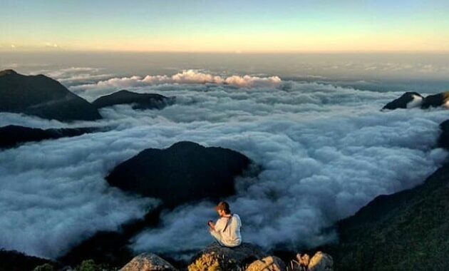 top 10+ referensi gunung favorit para pendaki di daerah sulawesi selatan yang memiliki keindahan luar biasa