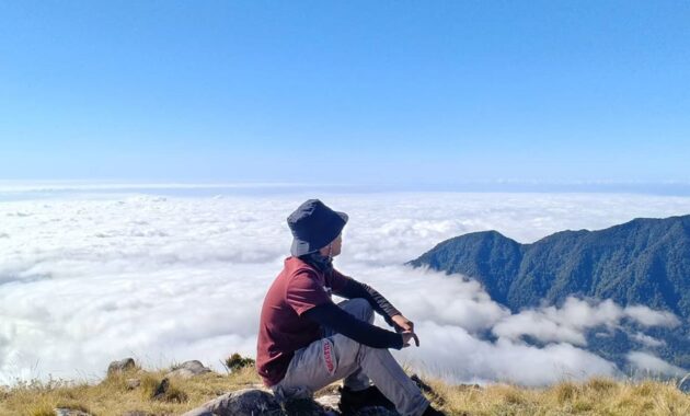 top 10+ referensi gunung favorit para pendaki di daerah sulawesi selatan yang memiliki keindahan luar biasa