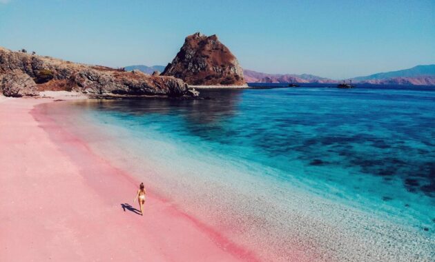 Top 10+ Referensi Pantai Terindah di Negara Indonesia, Ada Yang Masuk Jajaran Dunia Lho!
