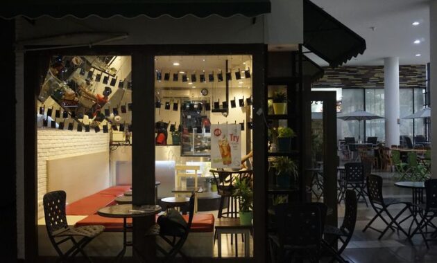 top 10+ referensi tempat nongkrong di daerah depok, murah dan nyaman untuk kumpul bareng temen!