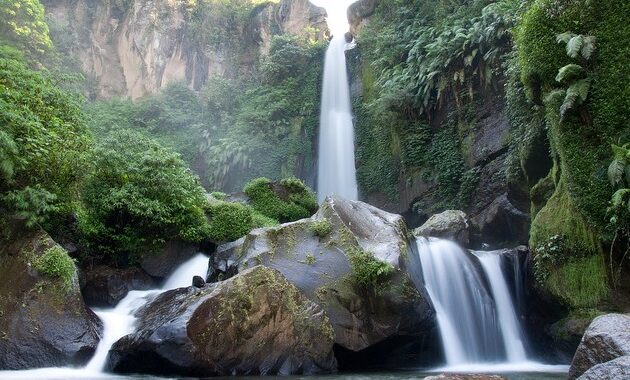 top 10+ referensi wisata air terjun di wilayah jawa timur yang bagus dan paling recommended