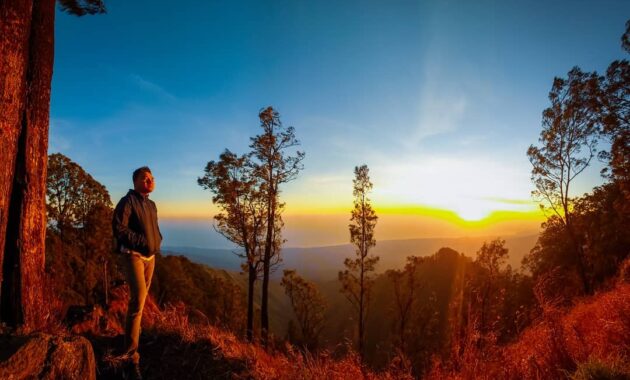 top 10+ rekomendasi gunung berapi di daerah bali yang masih aktif dengan pesona indahnya
