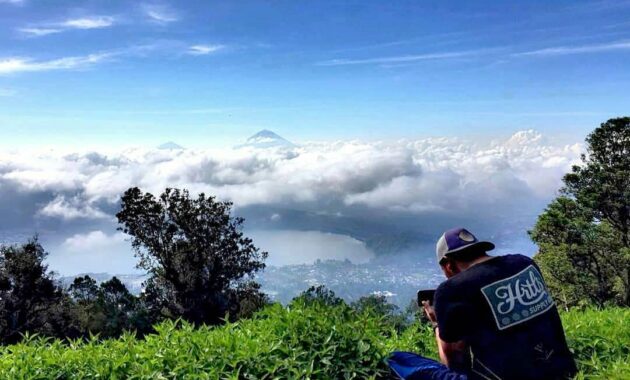 top 10+ rekomendasi gunung berapi di daerah bali yang masih aktif dengan pesona indahnya