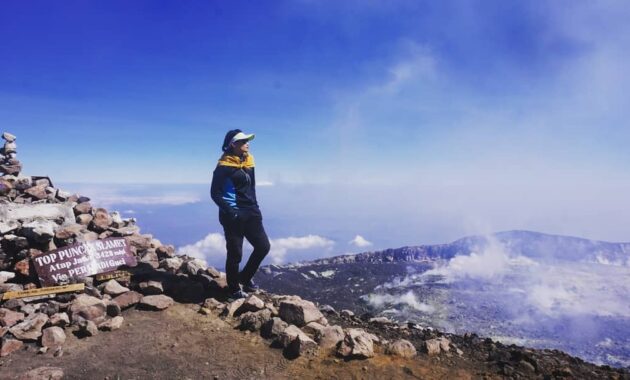 Top 10+ Rekomendasi Gunung di Daerah Jawa Tengah Yang Cocok Para Pecinta Alam Kunjungi