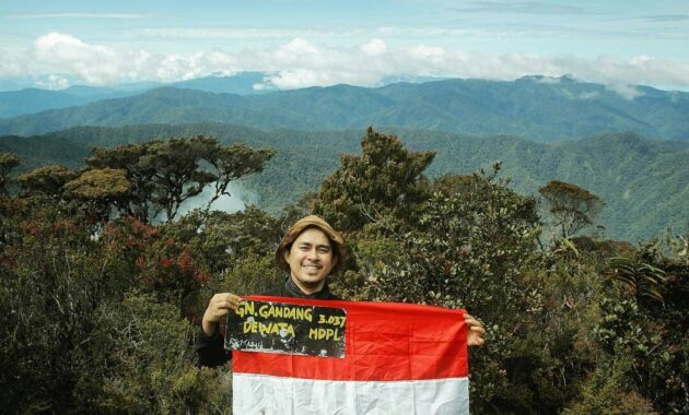 top 10+ rekomendasi gunung di daerah sulawesi yang punya medan cukup menantang untuk para pecinta alam coba