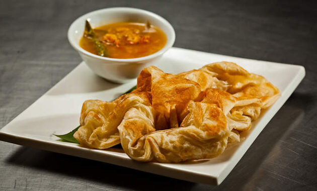 top 10+ rekomendasi makanan khas di negara malaysia paling menggigit gurih dan enak, wajib untuk dicoba!