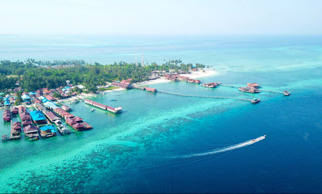 Top 10+ Rekomendasi Pantai Yang Terkenal Indah di Kalimantan Wajib Untuk Dikunjungi Karena Lagi Hits