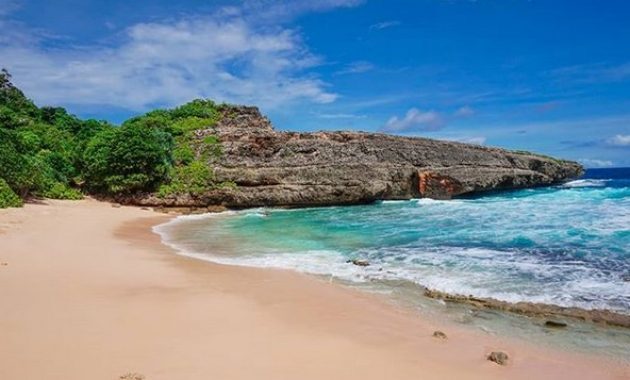 Top 10+ Rekomendasi Pilihan Pantai Terdekat Dari Kota Batu Jawa Timur Ini Tak Kalah Cantik Dengan Bali