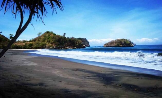 top 10+ rekomendasi pilihan pantai terdekat dari kota batu jawa timur ini tak kalah cantik dengan bali