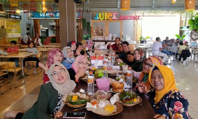 top 10+ rekomendasi pilihan tempat makan enak di daerah cimahi yang instagramable dan romantis