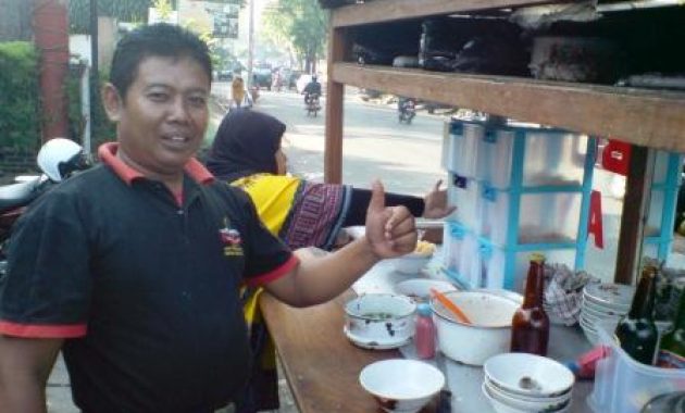top 10+ rekomendasi sarapan bubur ayam paling yummy di bandung ini siap bikin laparmu hilang!