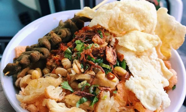 top 10+ rekomendasi sarapan bubur ayam paling yummy di bandung ini siap bikin laparmu hilang!