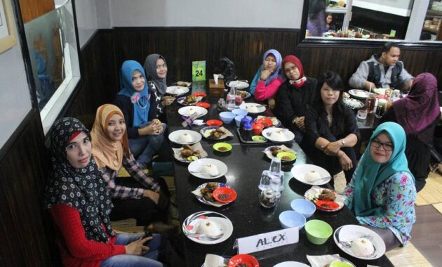 top 10+ rekomendasi tempat makan di banjarmasin yang murah dan oke buat wisata kuliner