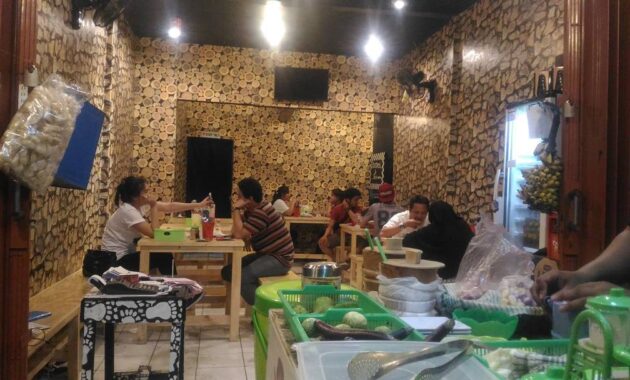 top 10+ rekomendasi tempat makan enak di margonda bisa untuk keluarga yang wajib disinggahi