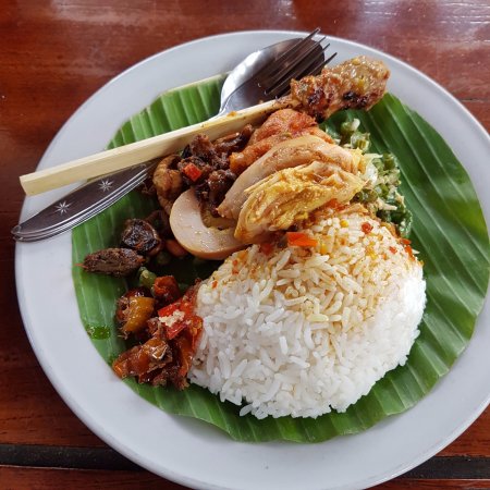 nasi campur di ubud, nasi campur enak di ubud, tempat nasi campur di ubud, warung nasi campur di ubud, top 10+ rekomendasi tempat makan nasi campur di ubud paling enak