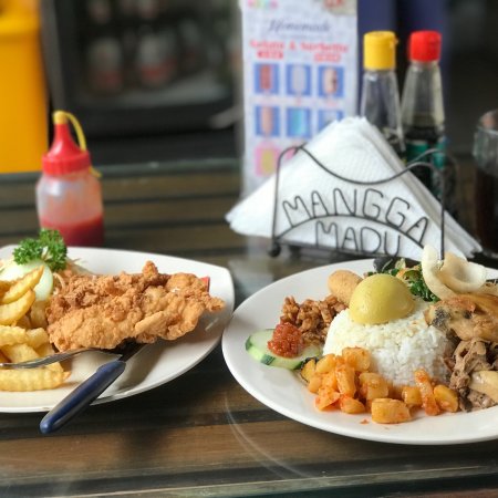 nasi campur di ubud, nasi campur enak di ubud, tempat nasi campur di ubud, warung nasi campur di ubud, top 10+ rekomendasi tempat makan nasi campur di ubud paling enak