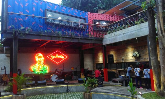 top 10+ rekomendasi tempat nongkrong di daerah bandung, coba mampir kesini saat jalan-jalan malam!