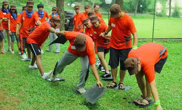 top 10+ rekomendasi tempat outbound terbaik di bogor yang bisa kamu jadikan lokasi liburan menyenangkan