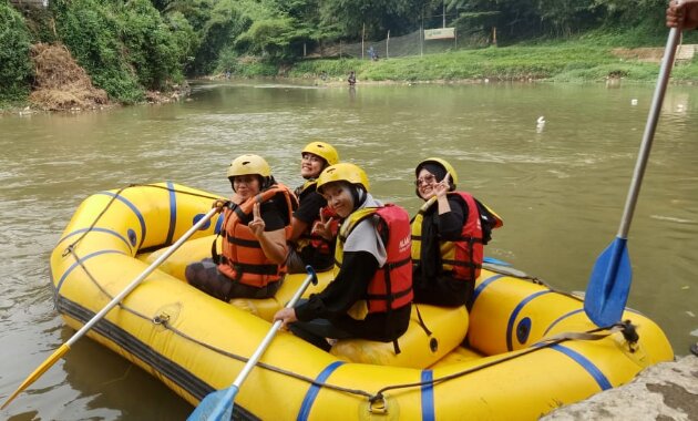 top 10+ rekomendasi tempat outbound terbaik di bogor yang bisa kamu jadikan lokasi liburan menyenangkan