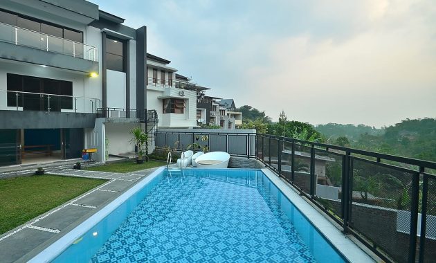 top 10+ rekomendasi villa dengan private pool di bandung, bisa sewa untuk honeymoon mulai rp3.200.000