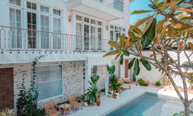top 10+ rekomendasi villa dengan private pool di bandung, bisa sewa untuk honeymoon mulai rp3.200.000